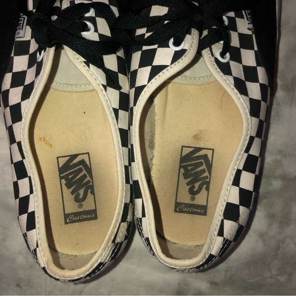 Men’s Vans Checkered Flame Low Top Sneakers - Picture 6 of 9